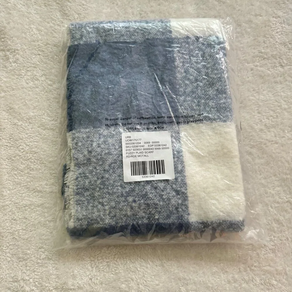 urban outfitters Fuzzy Plaid Scarf With Fringe Edges Blue & White‎ Check Pattern